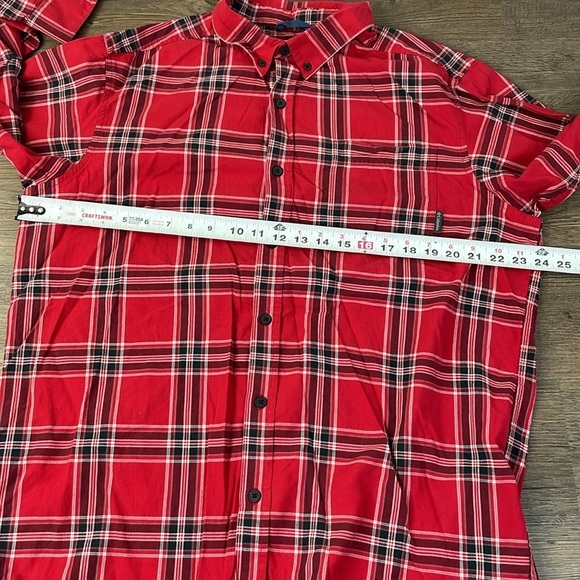 Columbia Men’s Red Black Long Sleeved Button Down collared Shirt, size Large - Picture 8 of 9